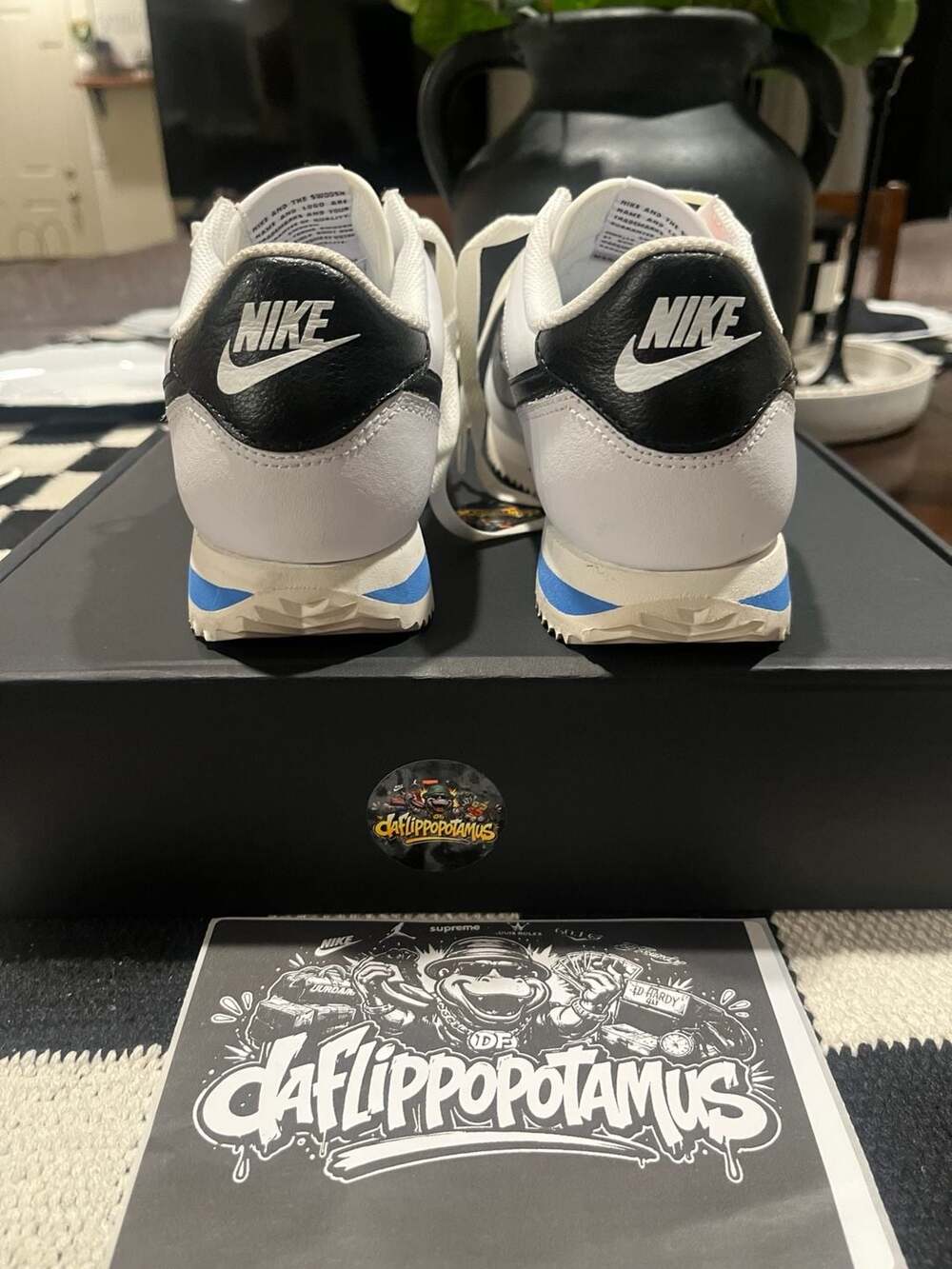 Nike Cortez 'White Black Blue' DN1791-100 Size 8 - Picture 4 of 6